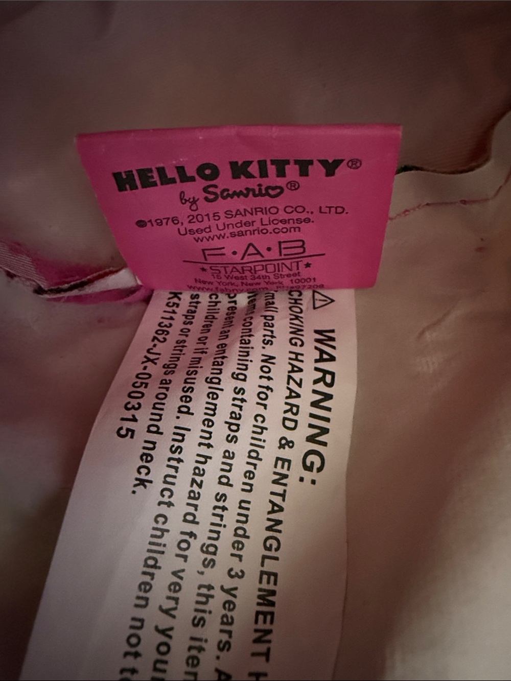 Hello Kitty Duffle - Picture 4 of 5